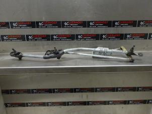 Gebruikte Ruitenwis Mechaniek Renault Grand Scénic II (JM) 2.0 16V Prijs € 50,00 Margeregeling aangeboden door Verhoef Cars & Parts