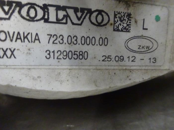 Dagrijverlichting links van een Volvo V40 (MV) 1.6 D2 2012