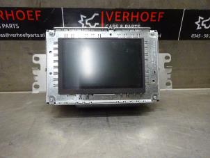 Gebruikte Display Multi Media regelunit Volvo V40 (MV) 1.6 D2 Prijs op aanvraag aangeboden door Verhoef Cars & Parts