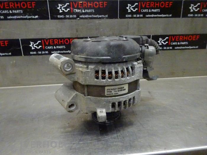 Gebruikte Alternator Toyota Avensis Wagon (T27) 2.2 16V D-4D-F 180 Prijs € 100,00 Margeregeling aangeboden door Verhoef Cars & Parts