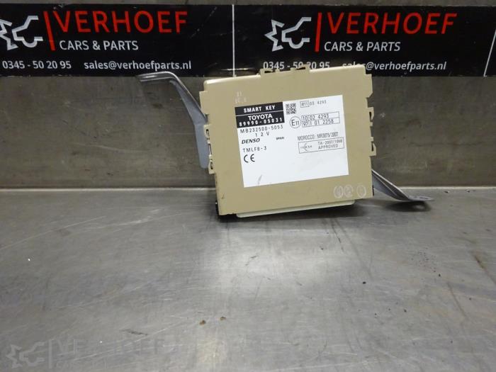 Gebruikte Smart entry computer Toyota Avensis Wagon (T27) 2.2 16V D-4D-F 180 Prijs op aanvraag aangeboden door Verhoef Cars & Parts