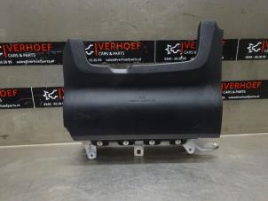 Gebruikte Knie airbag Lexus CT 200h 1.8 16V Prijs op aanvraag aangeboden door Verhoef Cars & Parts
