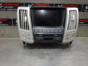 Gebruikte Display Multi Media regelunit Lexus RX (L2) 400h V6 24V VVT-i 4x4 Prijs op aanvraag aangeboden door Verhoef Cars & Parts