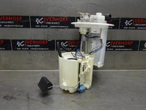 Gebruikte Benzinepomp Toyota Corolla (E15) 1.6 Dual VVT-i 16V Prijs € 50,00 Margeregeling aangeboden door Verhoef Cars & Parts