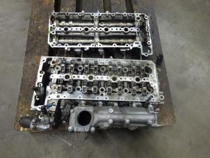 Gebruikte Cilinderkop Iveco New Daily VI 33.180,35.180,52.180,60.180, 70.180. 72.180 Prijs op aanvraag aangeboden door Verhoef Cars & Parts