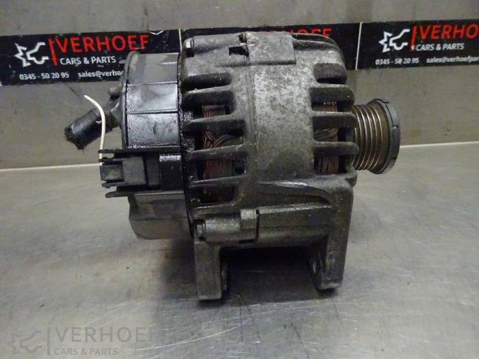 Gebruikte Dynamo Nissan NV 400 (M9J) 2.3 dCi 100 16V Prijs € 151,25 Inclusief btw aangeboden door Verhoef Cars & Parts