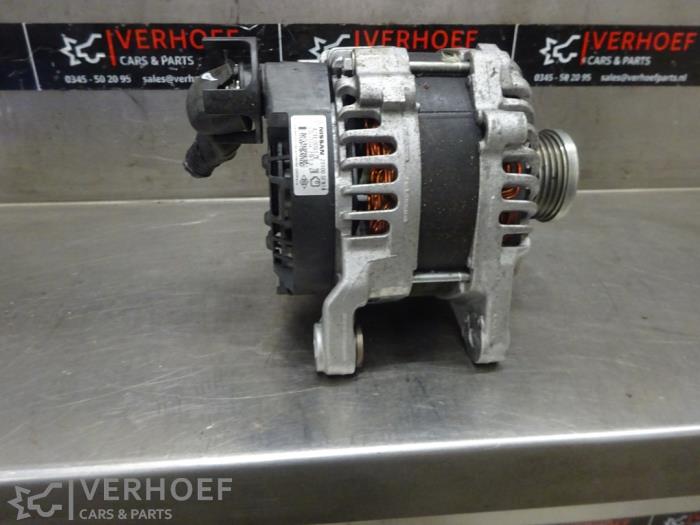 Gebruikte Dynamo Nissan Micra (K14) 0.9 IG-T 12V Prijs € 50,00 Margeregeling aangeboden door Verhoef Cars & Parts