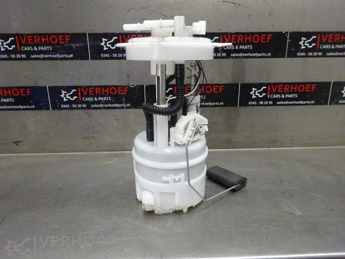 Gebruikte Benzinepomp Nissan Micra (K14) 0.9 IG-T 12V Prijs op aanvraag aangeboden door Verhoef Cars & Parts