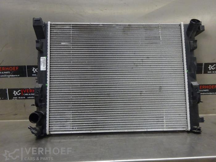 Gebruikte Radiateur Nissan Micra (K14) 1.0 IG-T 100 Prijs € 125,00 Margeregeling aangeboden door Verhoef Cars & Parts