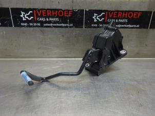 Gebruikte Sensor Gaspedaalpositie Lexus IS (E3) 300h 2.5 16V Prijs op aanvraag aangeboden door Verhoef Cars & Parts