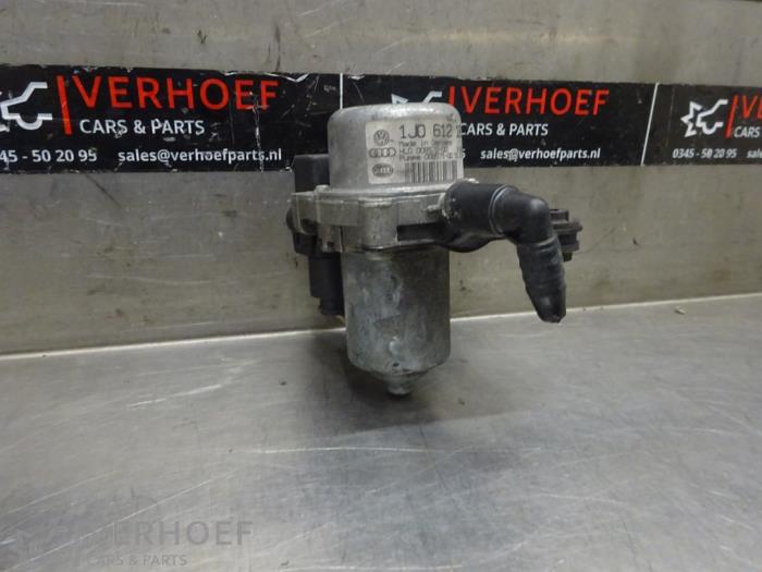 Gebruikte Vacuumpomp Rembekrachtiging Seat Ibiza IV SC (6J1) 1.4 TSI 16V Cupra Prijs op aanvraag aangeboden door Verhoef Cars & Parts