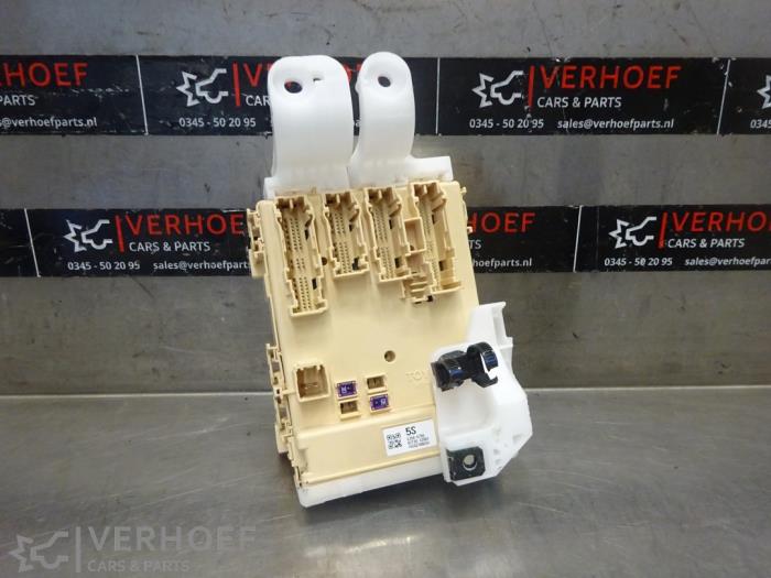 Gebruikte Computer Diversen Toyota Auris (E18) 1.8 16V Hybrid Prijs € 75,00 Margeregeling aangeboden door Verhoef Cars & Parts