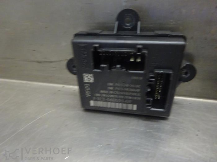 Gebruikte Comfort Module Ford Focus 3 Wagon 1.0 Ti-VCT EcoBoost 12V 125 Prijs op aanvraag aangeboden door Verhoef Cars & Parts