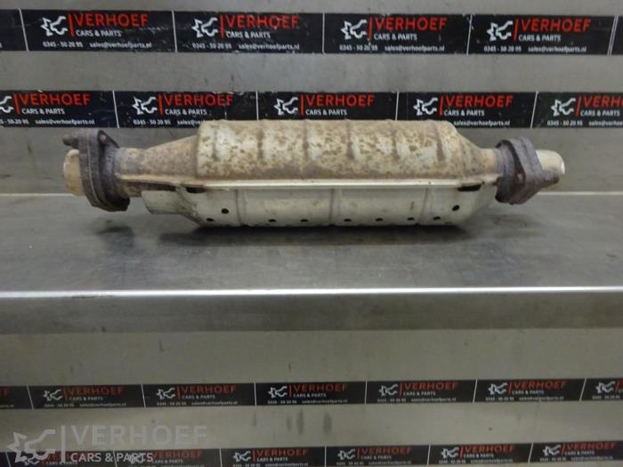 Gebruikte Katalysator Kia Carens II (FJ) 2.0 CRDI 16V Prijs op aanvraag aangeboden door Verhoef Cars & Parts