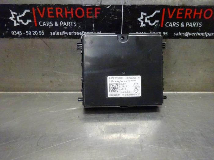 Module climatronic van een Renault Clio IV Estate/Grandtour (7R) 1.5 Energy dCi 90 FAP 2013