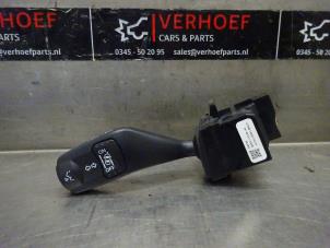 Gebruikte Knipperlicht Schakelaar Ford S-Max (GBW) 2.0 Ecoboost 16V Prijs € 50,00 Margeregeling aangeboden door Verhoef Cars & Parts
