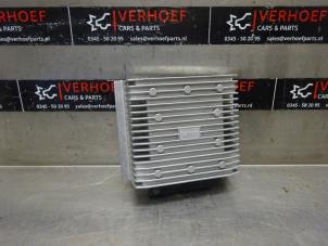 Gebruikte Radio versterker Ford S-Max (GBW) 2.0 Ecoboost 16V Prijs op aanvraag aangeboden door Verhoef Cars & Parts