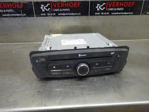 Gebruikte Radio CD Speler Renault Kangoo Express (FW) 1.5 dCi 75 FAP Prijs € 423,50 Inclusief btw aangeboden door Verhoef Cars & Parts