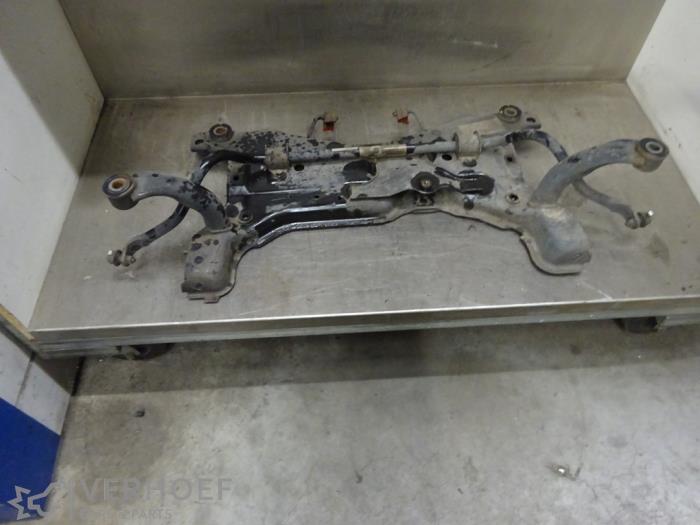 Gebruikte Subframe Volvo V50 (MW) 2.0 16V Prijs € 75,00 Margeregeling aangeboden door Verhoef Cars & Parts