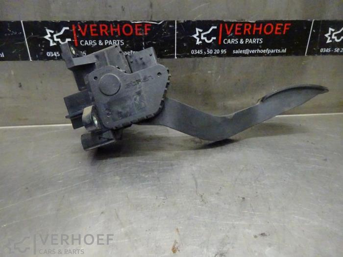 Gebruikte Sensor Gaspedaalpositie Iveco New Daily VI 33S15, 35C15, 35S15 Prijs op aanvraag aangeboden door Verhoef Cars & Parts