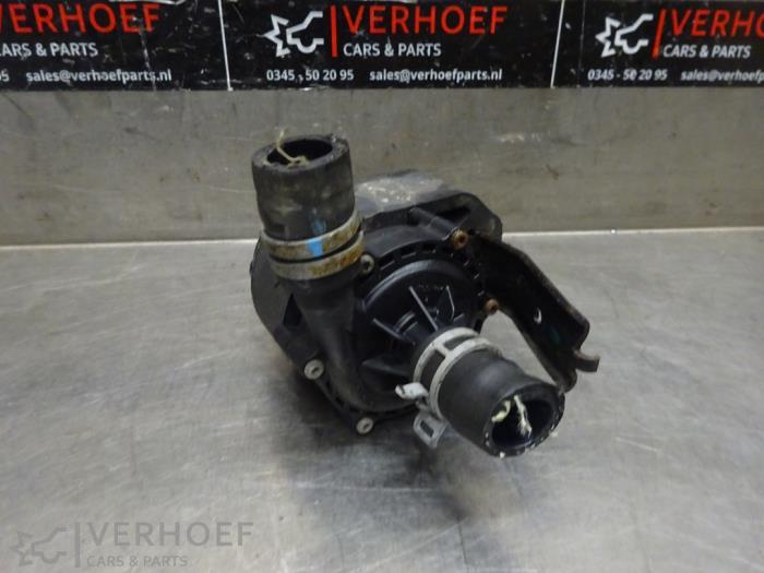 Gebruikte Waterpomp Tesla Model S 85 Prijs op aanvraag aangeboden door Verhoef Cars & Parts