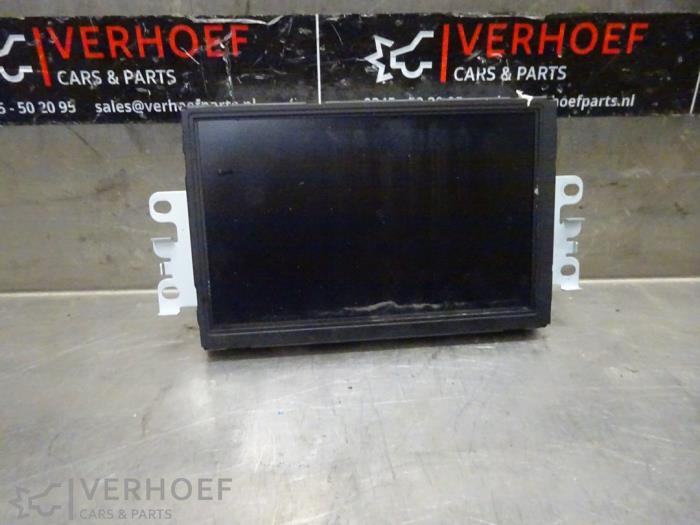 Gebruikte Display Multi Media regelunit Volvo V40 (MV) 2.0 T4 16V Prijs € 100,00 Margeregeling aangeboden door Verhoef Cars & Parts