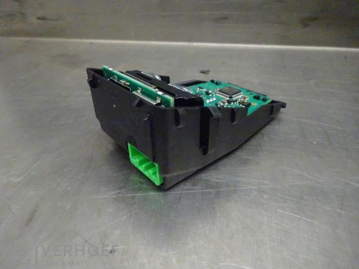 Gebruikte Sensor regen Volvo V40 (MV) 2.0 T4 16V Prijs op aanvraag aangeboden door Verhoef Cars & Parts