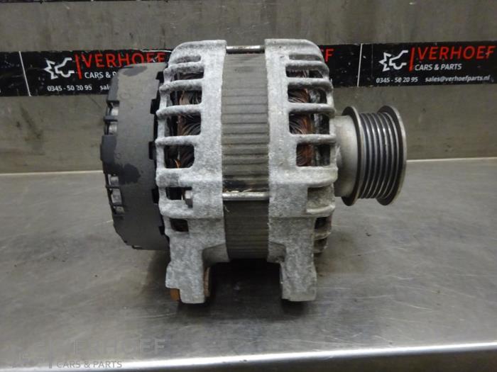 Gebruikte Dynamo Volvo V40 (MV) 2.0 T4 16V Prijs € 70,00 Margeregeling aangeboden door Verhoef Cars & Parts