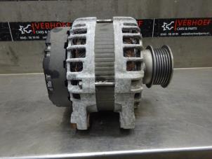 Gebruikte Dynamo Volvo V40 (MV) 2.0 T4 16V Prijs € 70,00 Margeregeling aangeboden door Verhoef Cars & Parts