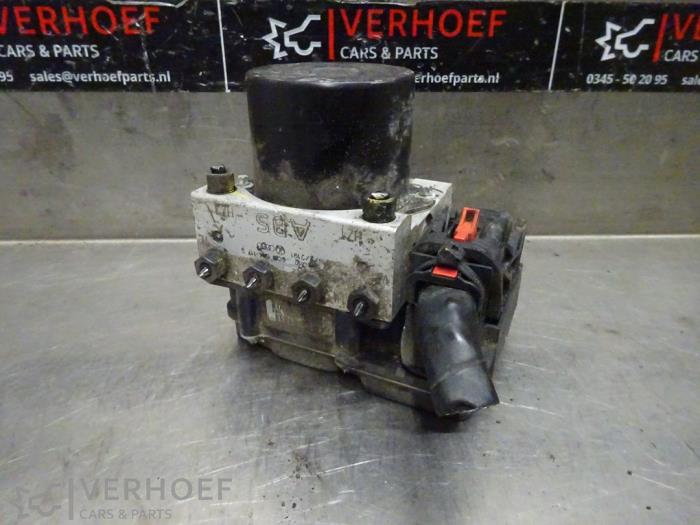 Gebruikte ABS Pomp Skoda Fabia (6Y5) 1.4i 16V Prijs € 75,00 Margeregeling aangeboden door Verhoef Cars & Parts