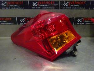 Gebruikte Achterlicht links Toyota Auris (E18) 1.6 Dual VVT-i 16V Prijs op aanvraag aangeboden door Verhoef Cars & Parts
