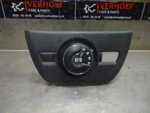 Gebruikte Selectiehendel automaat Peugeot Expert (VA/VB/VE/VF/VY) 2.0 Blue HDi 120 16V Prijs op aanvraag aangeboden door Verhoef Cars & Parts