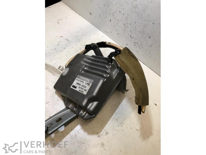 Gebruikte Stuurbekrachtiging Computer Toyota Corolla Wagon (E12) 2.0 D-4D 16V 115 Prijs € 75,00 Margeregeling aangeboden door Verhoef Cars & Parts