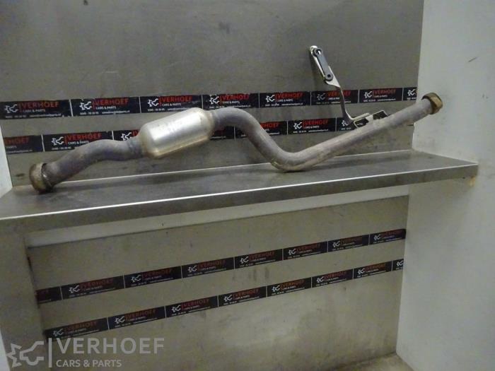 Gebruikte Uitlaat Middendemper Mercedes E (W212) E-250 CGI 16V BlueEfficiency Prijs € 100,00 Margeregeling aangeboden door Verhoef Cars & Parts