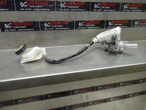 Gebruikte Hoofdremcilinder Ford Transit Courier 1.5 TDCi 75 Prijs op aanvraag aangeboden door Verhoef Cars & Parts