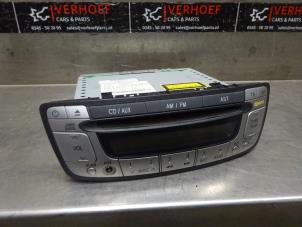 Gebruikte Radio CD Speler Peugeot 107 1.0 12V Prijs € 50,00 Margeregeling aangeboden door Verhoef Cars & Parts