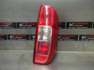 Gebruikte Achterlicht rechts Nissan Navara Prijs op aanvraag aangeboden door Verhoef Cars & Parts