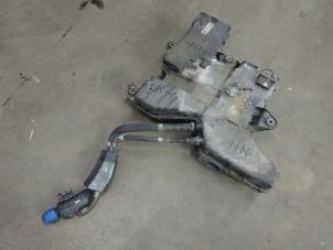 Gebruikte Adblue tank Volkswagen Crafter (SY) 2.0 TDI Prijs op aanvraag aangeboden door Verhoef Cars & Parts