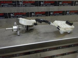 Gebruikte Hoofdremcilinder Nissan NV 300 1.6 dCi 125 Prijs op aanvraag aangeboden door Verhoef Cars & Parts