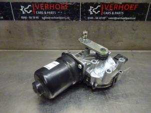Gebruikte Ruitenwissermotor voor Mercedes GLA (H247) 1.3 200 Turbo 16V Prijs op aanvraag aangeboden door Verhoef Cars & Parts
