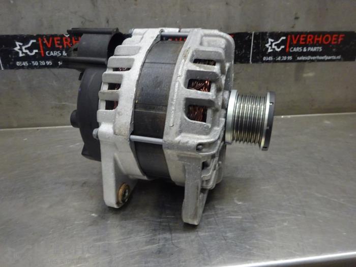 Gebruikte Dynamo Nissan Micra (K14) 1.0 IG-T 92 Prijs € 100,00 Margeregeling aangeboden door Verhoef Cars & Parts