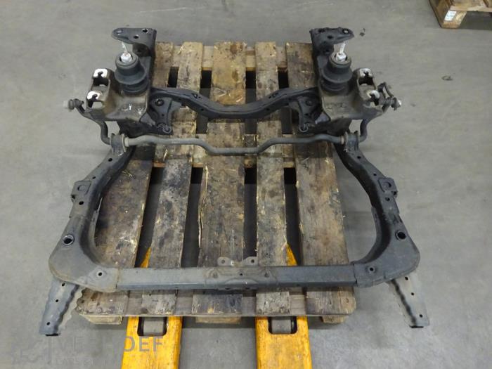 Gebruikte Subframe Subaru Legacy Wagon (BR) Prijs op aanvraag aangeboden door Verhoef Cars & Parts