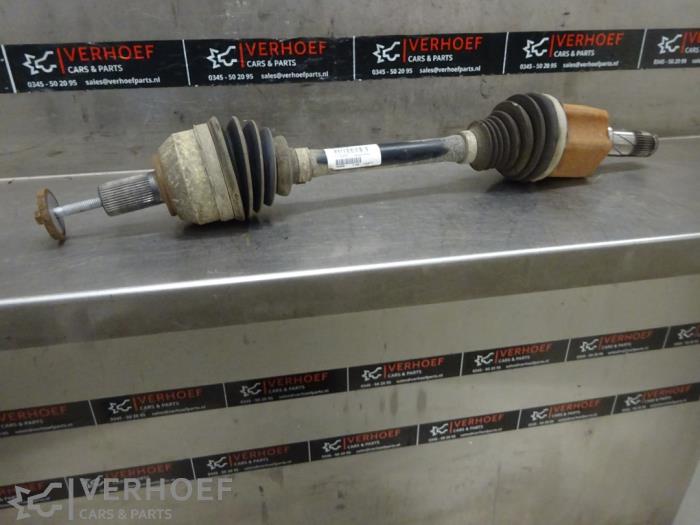 Gebruikte Steekas links-voor Volvo V60 I (FW/GW) 2.0 D2 16V Prijs € 125,00 Margeregeling aangeboden door Verhoef Cars & Parts