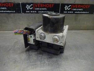 Gebruikte ABS Pomp Peugeot 207/207+ (WA/WC/WM) 1.4 16V Prijs € 50,00 Margeregeling aangeboden door Verhoef Cars & Parts