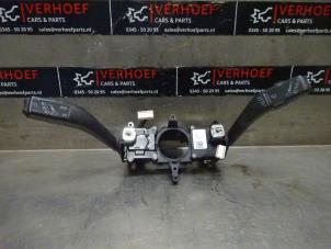 Gebruikte Combischakelaar Stuurkolom Volkswagen Touran (1T3) 1.6 TDI 16V Prijs op aanvraag aangeboden door Verhoef Cars & Parts