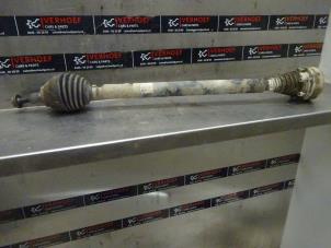 Gebruikte Homokineetas rechts-voor Volkswagen Touran (1T3) 1.6 TDI 16V Prijs € 75,00 Margeregeling aangeboden door Verhoef Cars & Parts