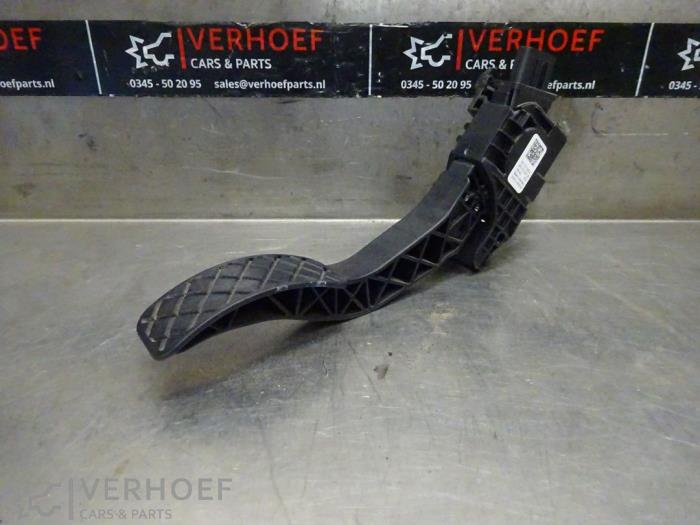 Gebruikte Sensor Gaspedaalpositie Volkswagen Up! (121) 1.0 12V 60 Prijs € 15,00 Margeregeling aangeboden door Verhoef Cars & Parts