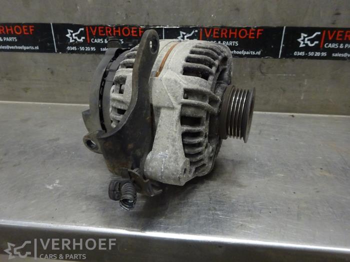 Gebruikte Dynamo Saab 9-3 II Sport Sedan (YS3F) 1.8i 16V Prijs € 40,00 Margeregeling aangeboden door Verhoef Cars & Parts
