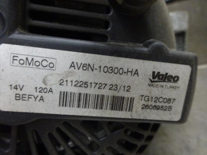 Dynamo van een Ford Fiesta 6 (JA8) 1.25 16V 2012