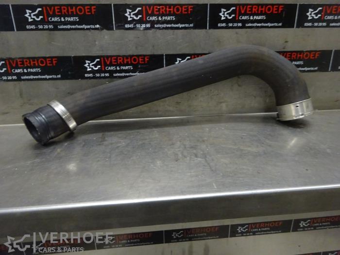 Gebruikte Intercooler Slang Ford Focus 4 1.0 Ti-VCT EcoBoost 12V 100 Prijs € 35,00 Margeregeling aangeboden door Verhoef Cars & Parts